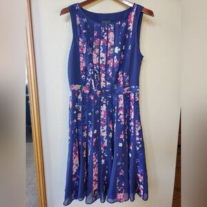 Adrianna Papell Pleated Floral Sleeveless Dress. Womens size 10